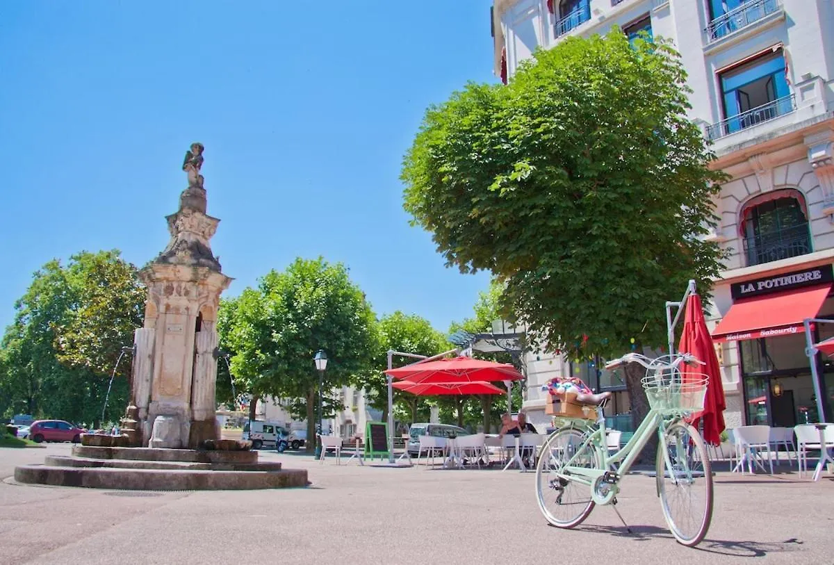 Charmant T3 ,100M2, Centre Ville, Classe 3 Etoiles Aix-les-Bains