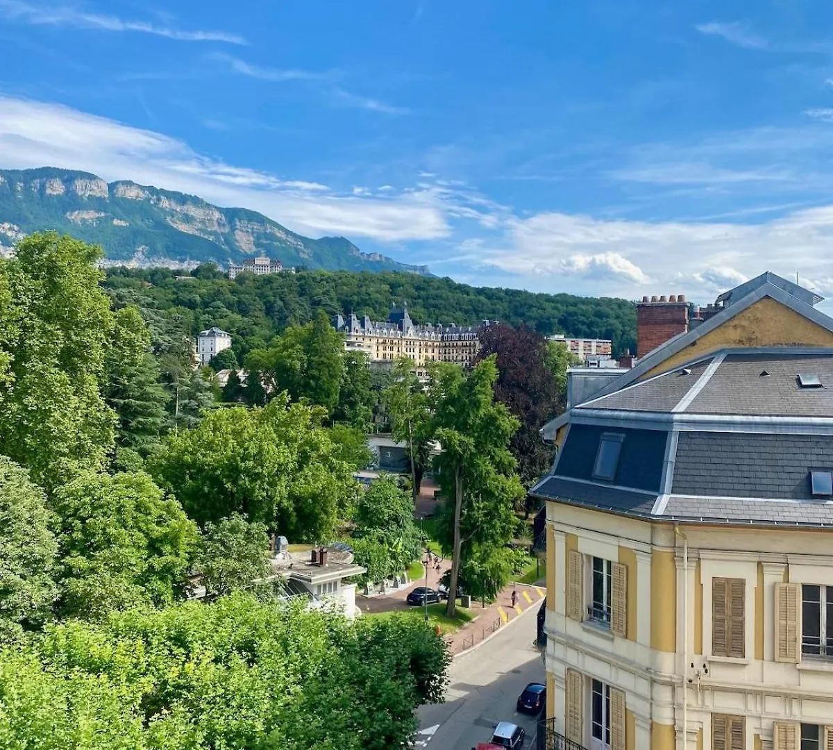 Apartment Charmant T3 ,100M2, Centre Ville, Classe 3 Etoiles Aix-les-Bains